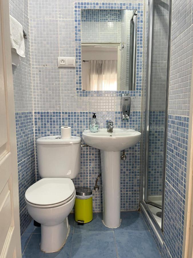 Az The Bridge Hostel - Coliving Zaragoza Bagian luar foto