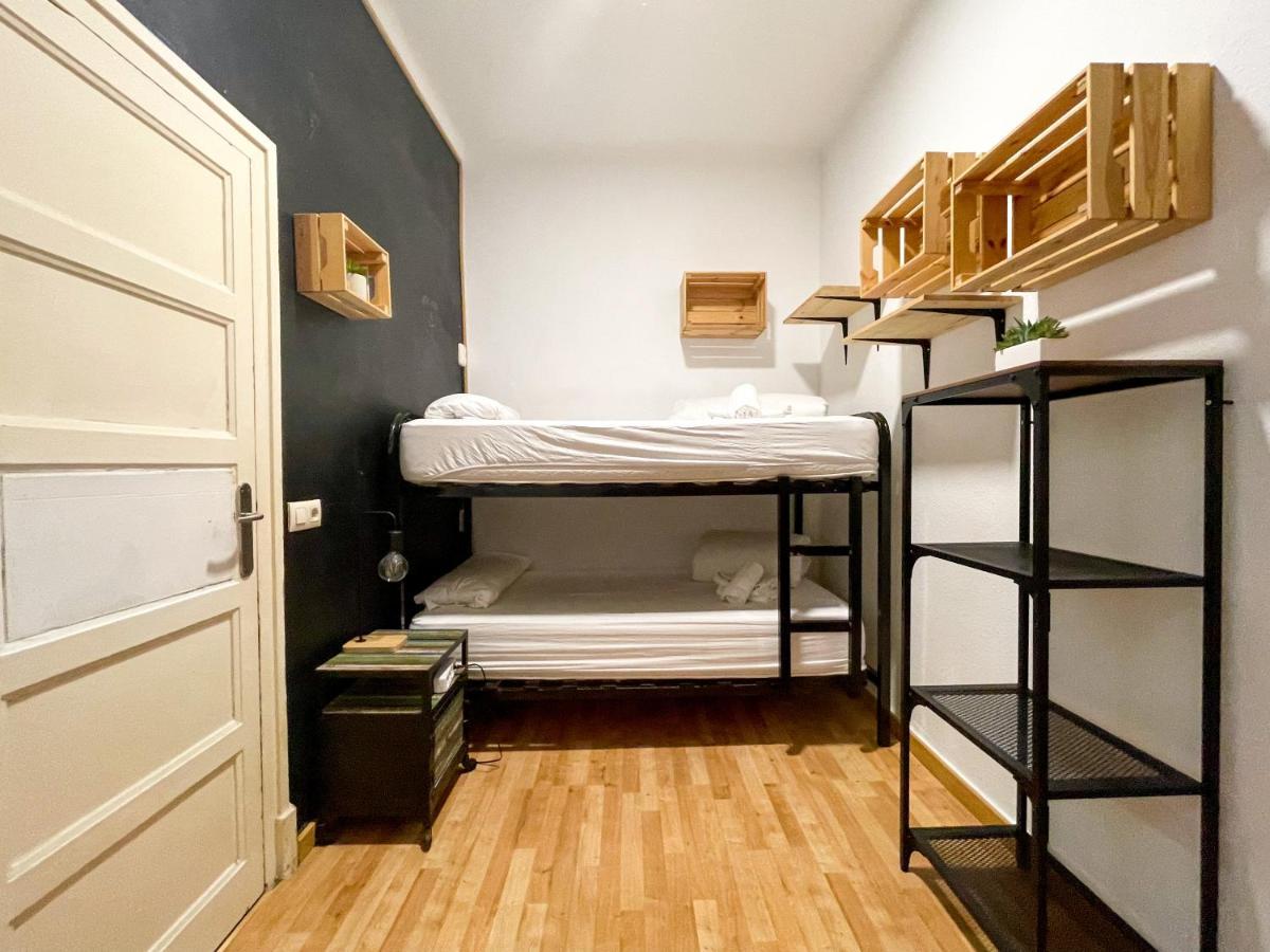 Az The Bridge Hostel - Coliving Zaragoza Bagian luar foto